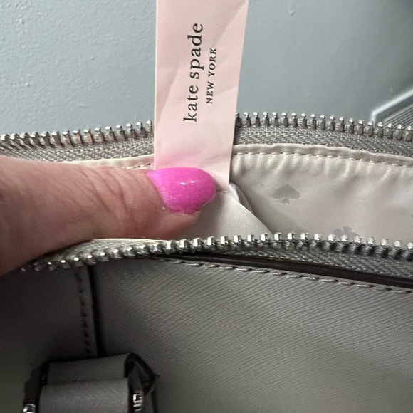 Kate Spade|Cameron Pocket Tote|Taupe Grey - Picture 3 of 16